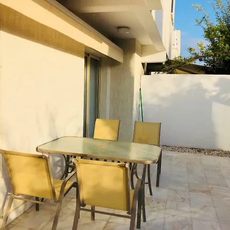 Elysia Park Townhouse 43 * Pafos